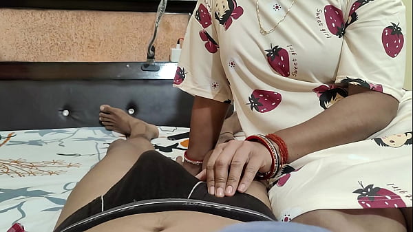 भारतीय जोड़े ने रात में किया गर्मागरम रोमांटिक सेक्स, देसी हिंदी अश्लील
