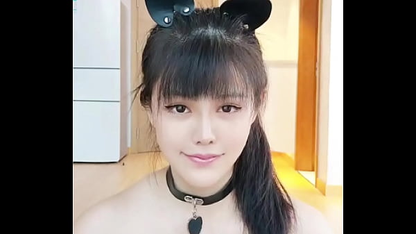 【原声验证】上海极品女m认主现场！皮革紧身衣下的妩媚尤物，清纯外表藏不住的风骚本性