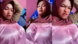 Bela Tobrut Live Sambil Tiduran, Mulus Bikin Mewek