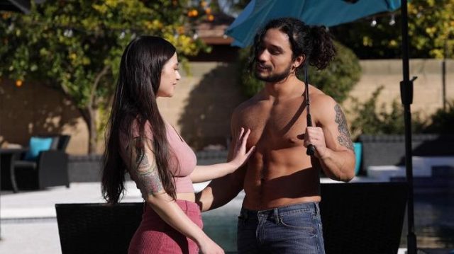 Cowok Panas Ngencengin – Leo Woodman Ajarin Jasmine Wilde Mainin Tangan Sama Kontolnya! | Hotguysfuck