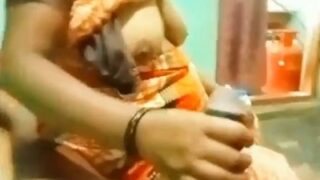 Ibu Tiri Pamer Tetek Dan Colokin Kontol Di Bokep India