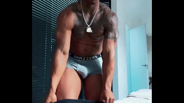 Kamu Tahu Kan, Sekarang Kita Lagi Syuting Adegan Panas Di Brazzers