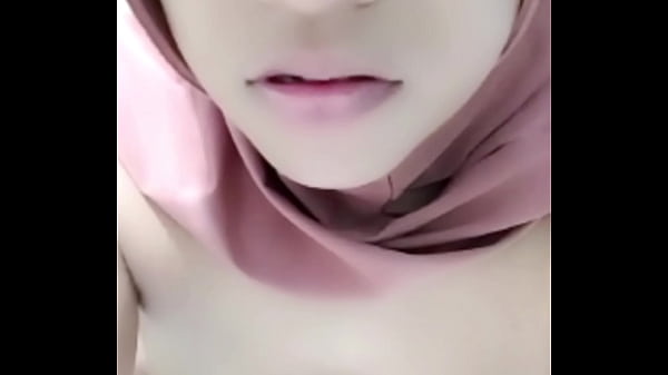 Vcs Sama Selingkuhan Sambil Telanjang, Suami Lagi Keluar, Waktunya Ngewe Bebas.