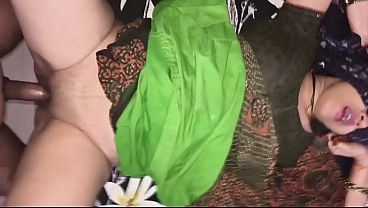 Kakak Tiri Desi Dientot Sama Adik Tiri Pas Lagi Di Rumah Sendirian, Film Penuh Berbahasa Hindi