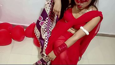 Pengantin Baru India Pake Sari Merah, Rayain Valentine Sama Suami Desi, Ngewe Hot Abis – Full Bokep Hindi Terbaik