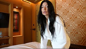 Pov: Janda Tetangga Ngocok Kontol Gue Pas Nikahan Omnya – Cami Strella X Lev Lieben