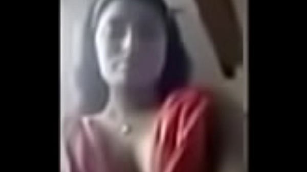 Ngentot Lihat Tante India Pamer Tetek Gede.
