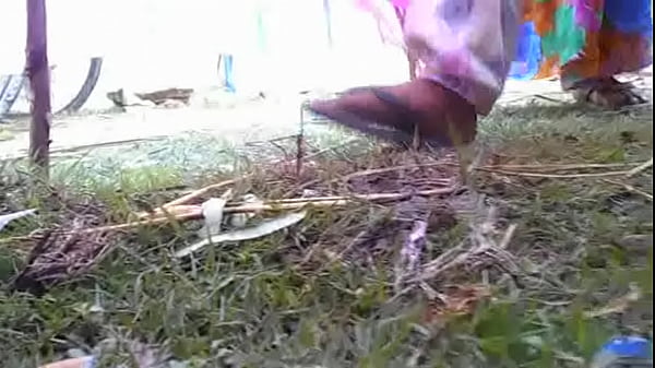 Desi Cewek Kencing, Basahin Semua.