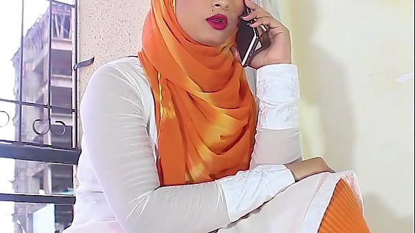 Salma Cewek Hijab Ngewe Temennya Pake Audio Hindi Kotor