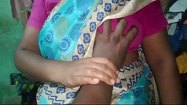 Ibu Rumah Tangga Priyanka India Siap Memuaskan Nafsu Di Rumah Sendiri.