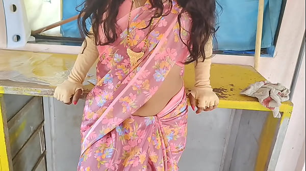 কामওয়ালি বাই আর মালিকের দেশি চুদাচুদি