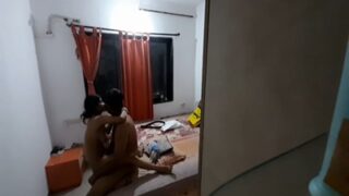 Cewek India Nungging Di Ujung Ranjang, Siap Digaruk-garuk