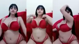 Tante Montok Seksi Live Pamer Bh Merah, Bikin Ngiler!