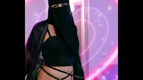 Muka Lo Ditutup Kain Item, Tapi Bayanginnya Bikin Ane Tegang Setengah Mati, Sange Berat Liat Gaya Niqab Lo Yang Bikin Pengen Robek Semua.
