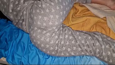 Ketemu Pacar Kakakku Tidur Di Ranjangku, Gue Bangunin Dengan Ngewe Panas, Berakhir Dengan Pantatnya Penuh Air Mani Tanpa Kondom