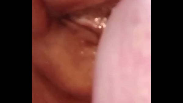 Desi Bhabhi Lagi Ngacengin, Crot Di Mana Aja
