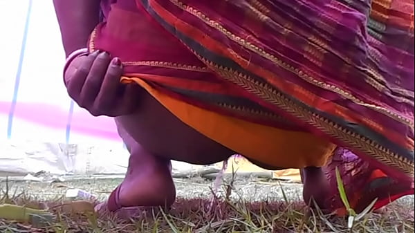 Desi Bulu Becek Meleleh Kencing