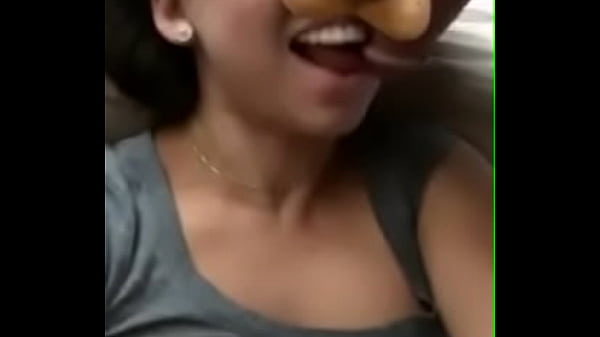 Cewek India Lagi Nyepong Kontol, Bibir Merah Basah Ngecapin Batang Keras