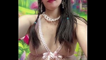 Gadis Manis Asia Yang Bikin Ngilu, Bibir Merah Basah Nunggu Digigit.
